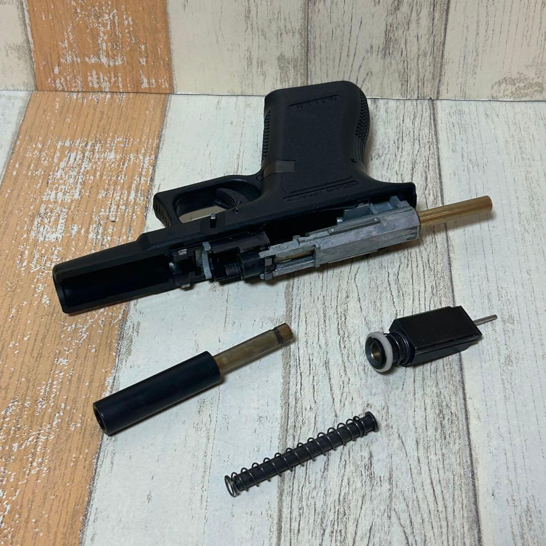 【MGC製】GLOCK 19 ガスブロ　スペアマガジン付き　樹脂製