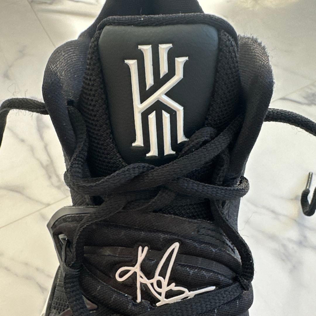 Nike kyrie5 バスケットボールシューズ