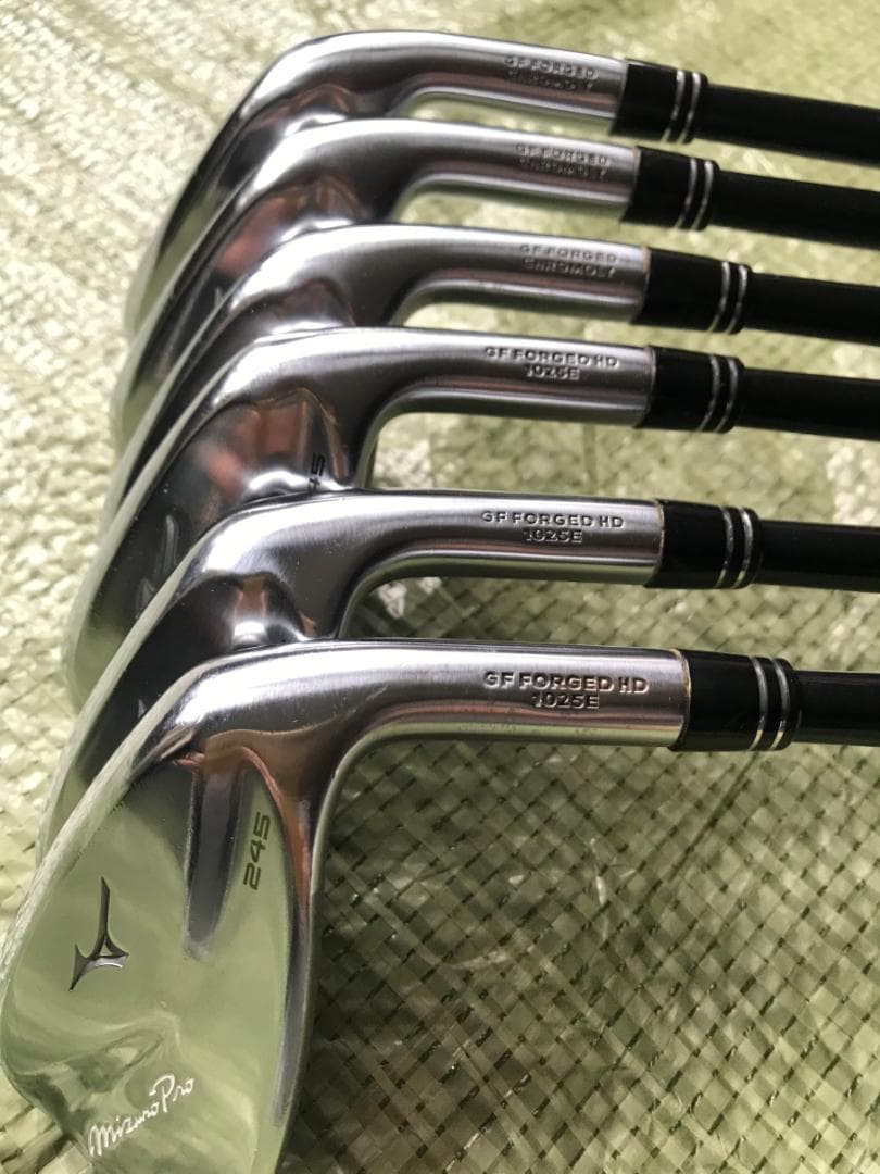 ミズノプロ ２４５ アイアン ６本　６－９I、PW、GW Mizuno Pro