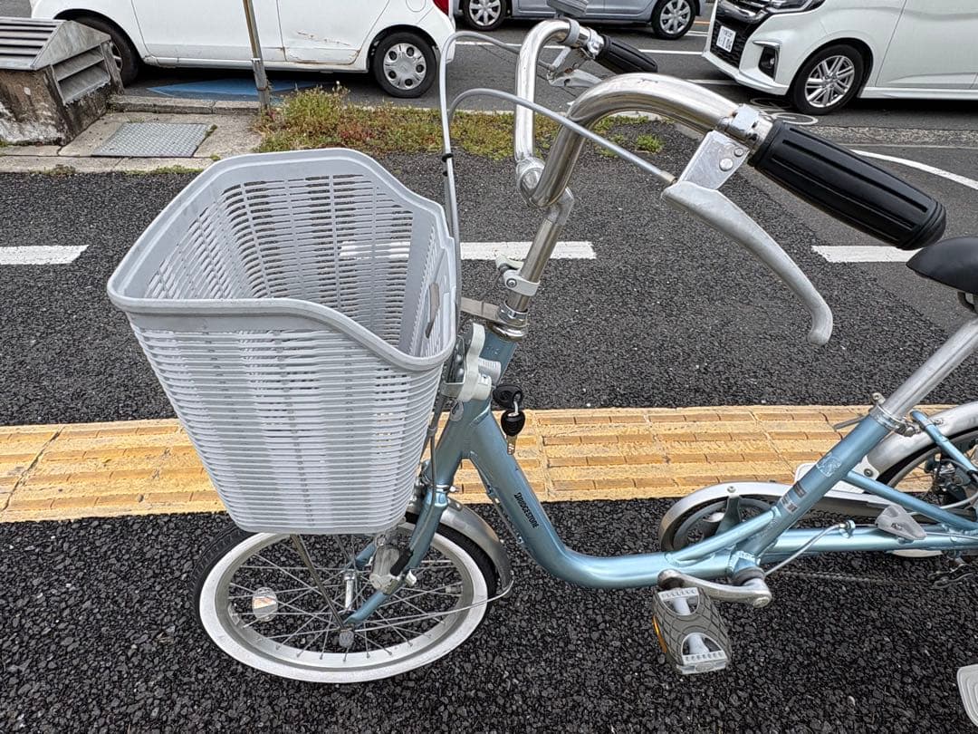 中古非電動ブリヂストン三輪車　16/18㌅　大阪