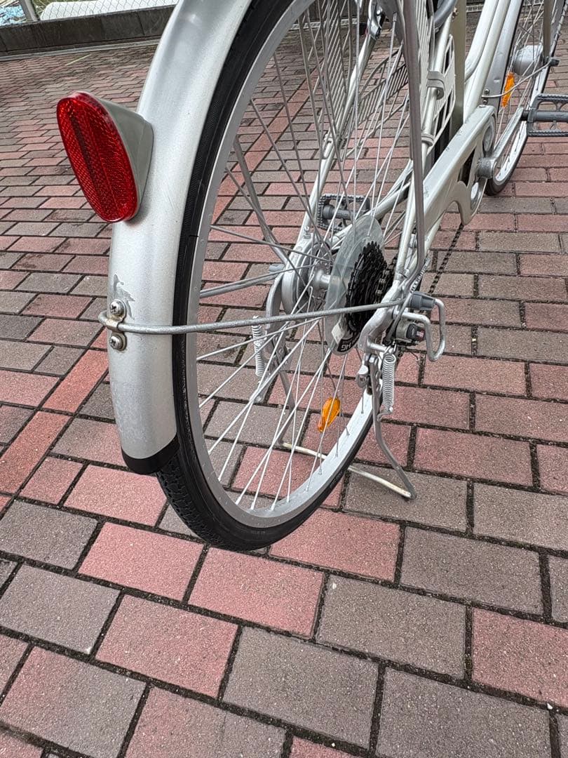 つー(在庫確認、)さん専用 前後籠付きAR変速付きシルバー 軽快車(26㌅)