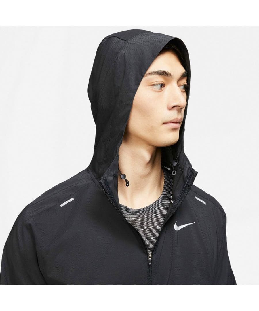 Mサイズ　新品　Nike ブラック ウィンドブレーカー