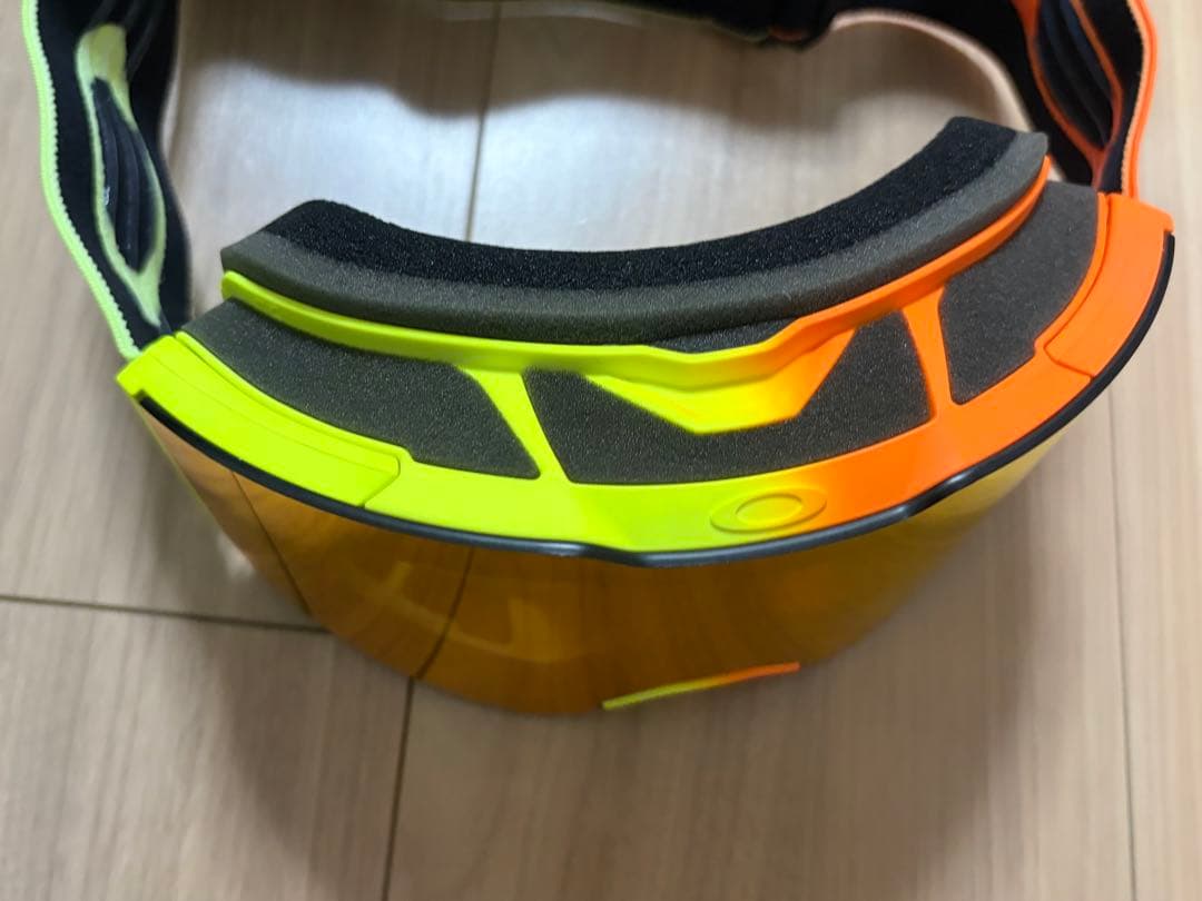 限定カラー　オークリー　フォールライン　ゴーグル　スキー　スノボ