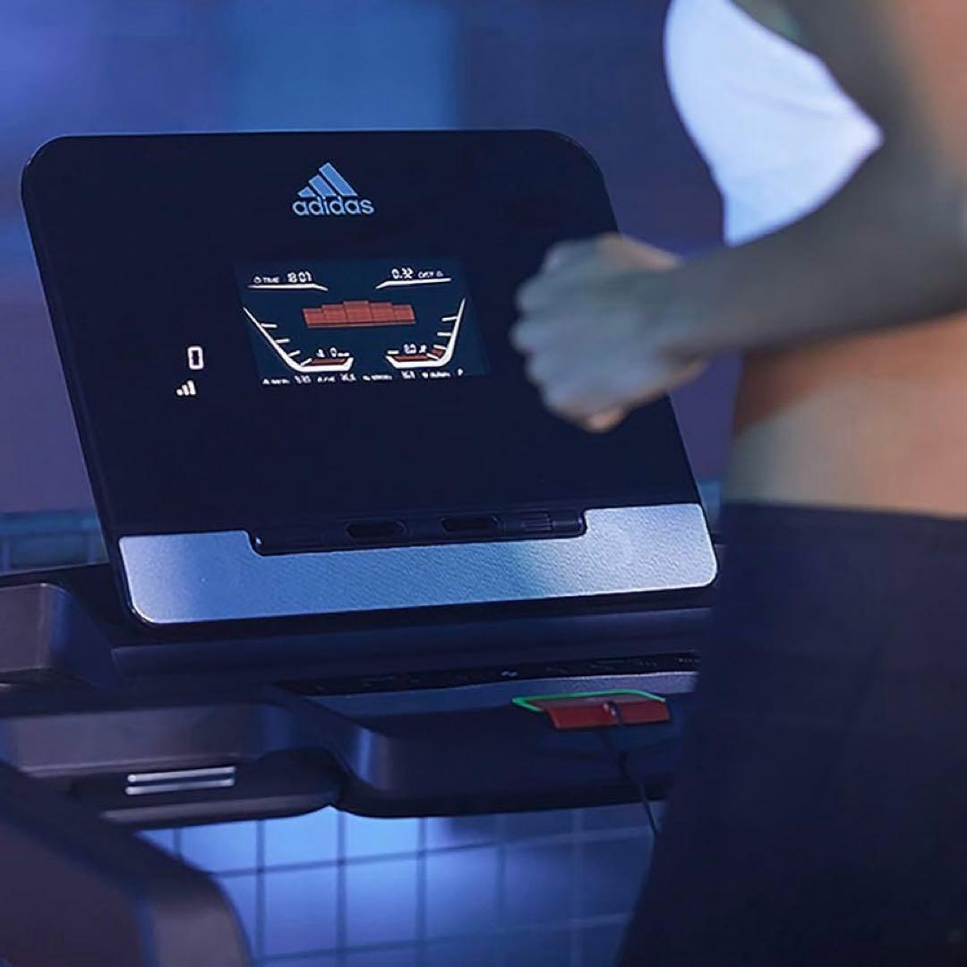 アディダス　ランニングマシン　adidas