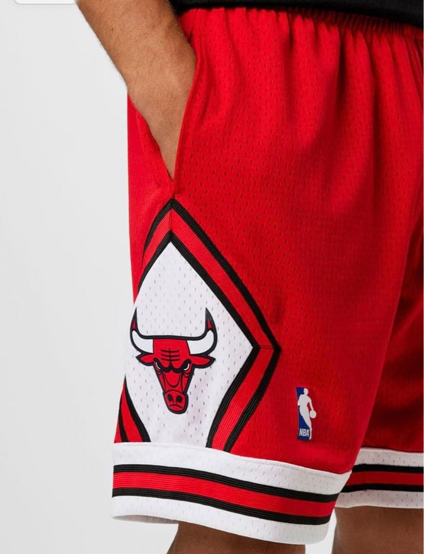 新品未使用タグ付きのNBA シカゴ　ブルズ（Chicago bulls）2XL