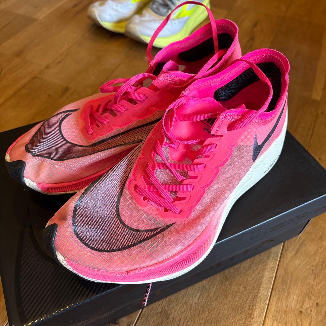 レア物　NIKE Zoomx Vaporfly Next % ピンク　26cm