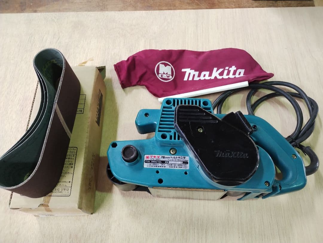 makita マキタ　ベルトサンダー　9901