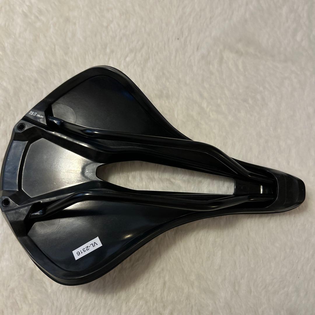 Specialized Romin EVO ブラックサドル