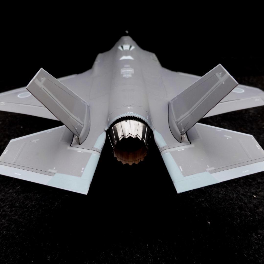 1/72 航空自衛隊　F-35A　第301飛行隊　三沢基地　完成品
