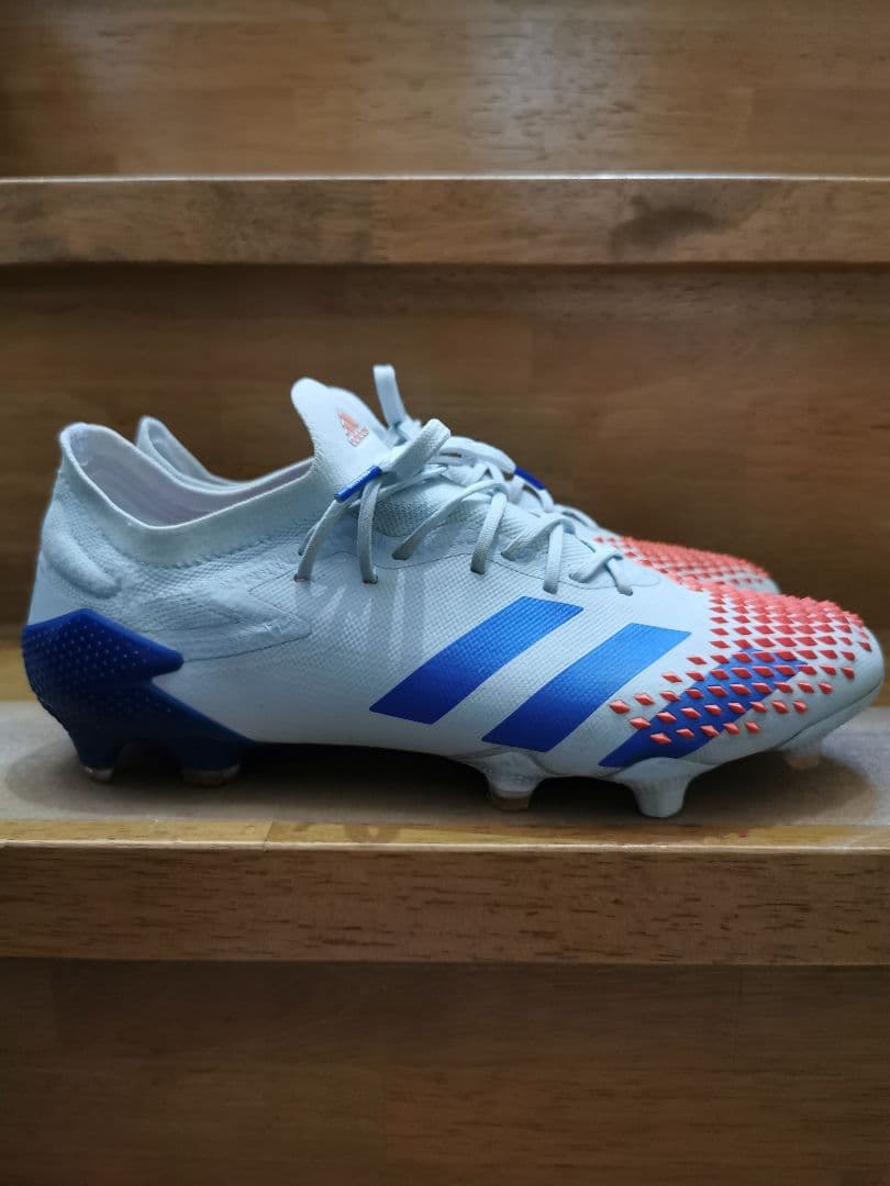 adidas スパイク