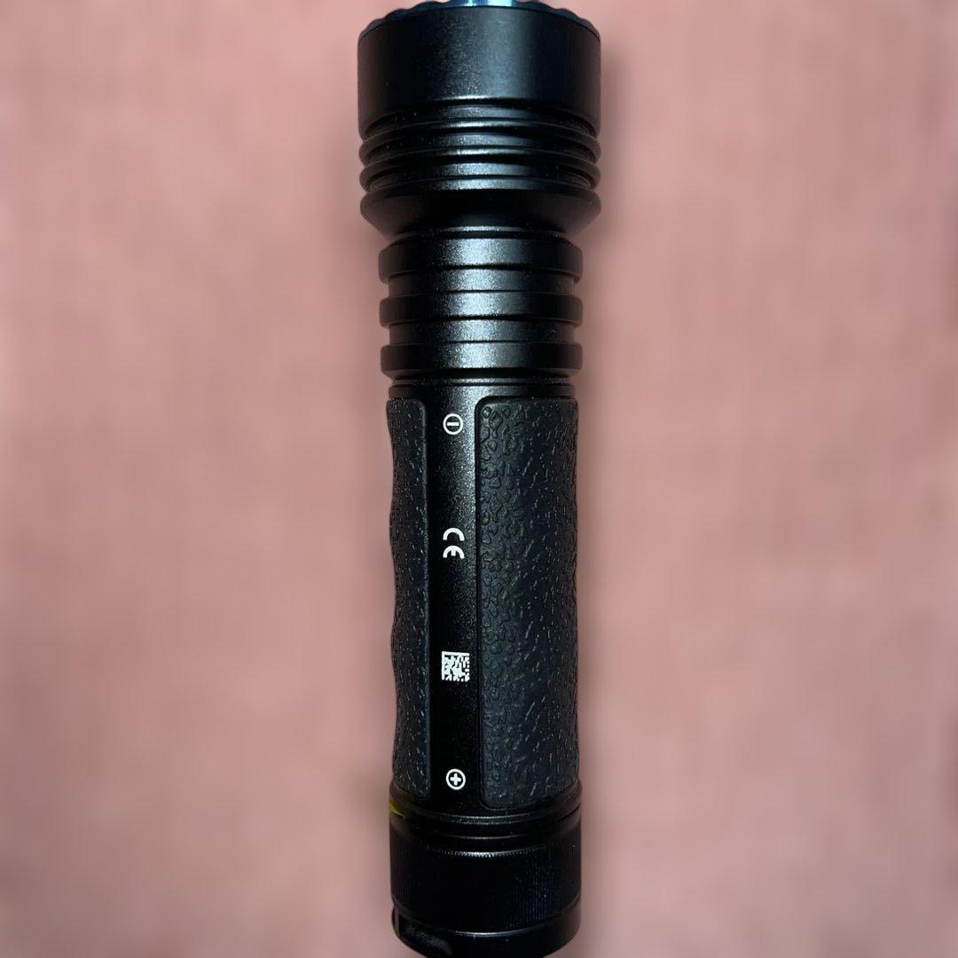 OLIGHT seeker3 pro未使用美品