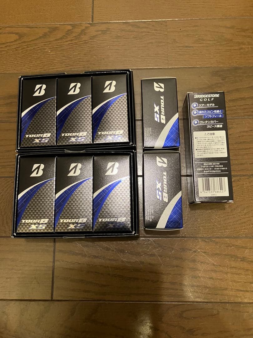 新品　ブリヂストン TOUR B XS ゴルフボール　19球