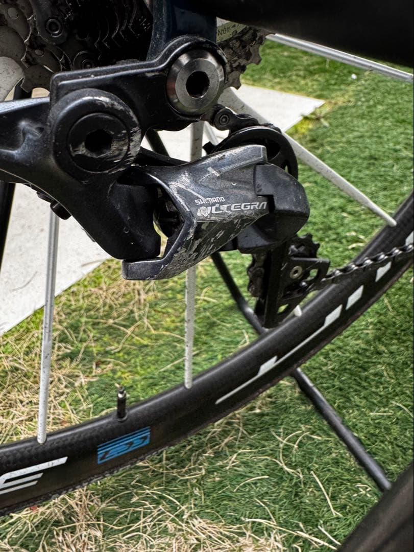 自転車本体 TREK Madone 6.9 Pro Glassit
