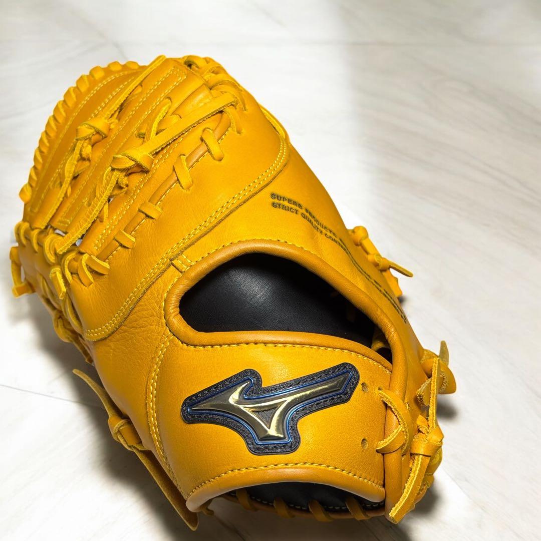ま　Mizuno 軟式 ファーストミット グローブ 左投げ用 イエロー