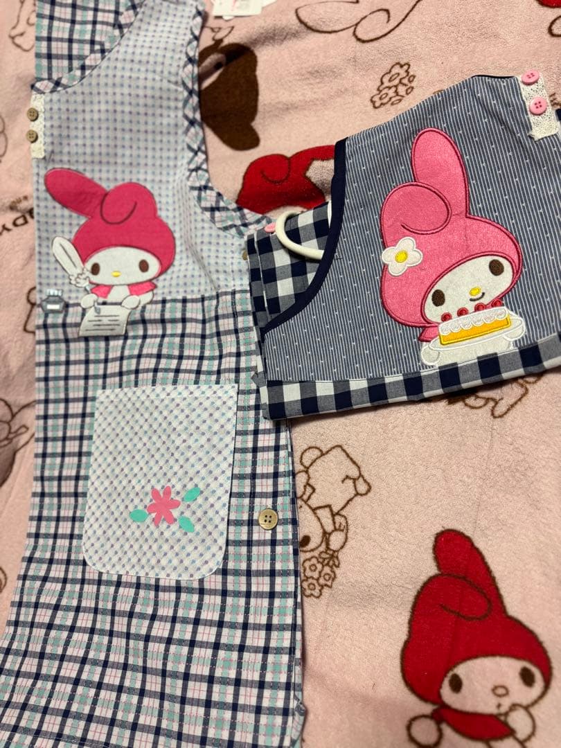 My Melody チェック柄エプロン　マイメロ　エプロン　ネイビー　サンリオ