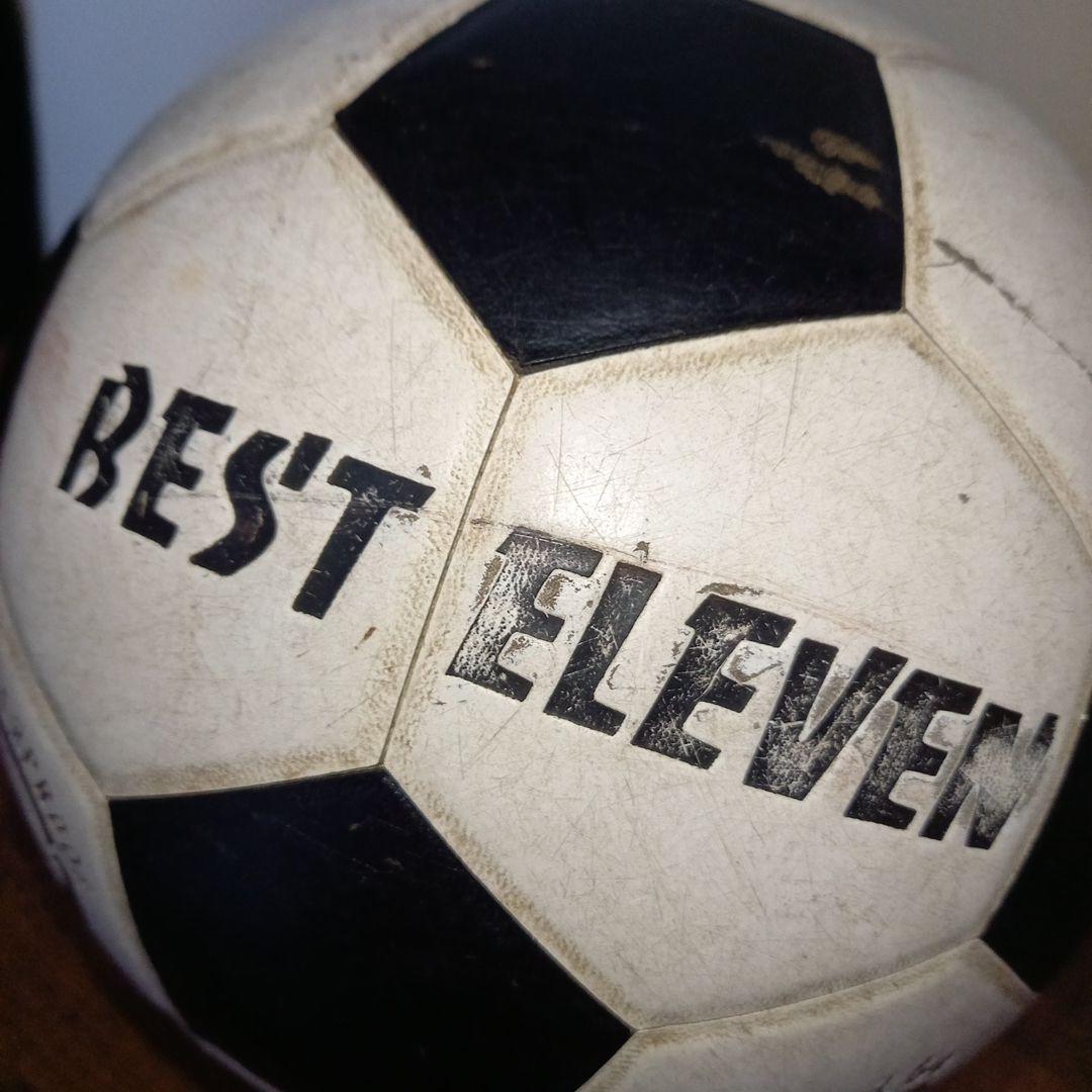 FIFA best eleven レア　４　サッカーボール ビンテージ　レトロ