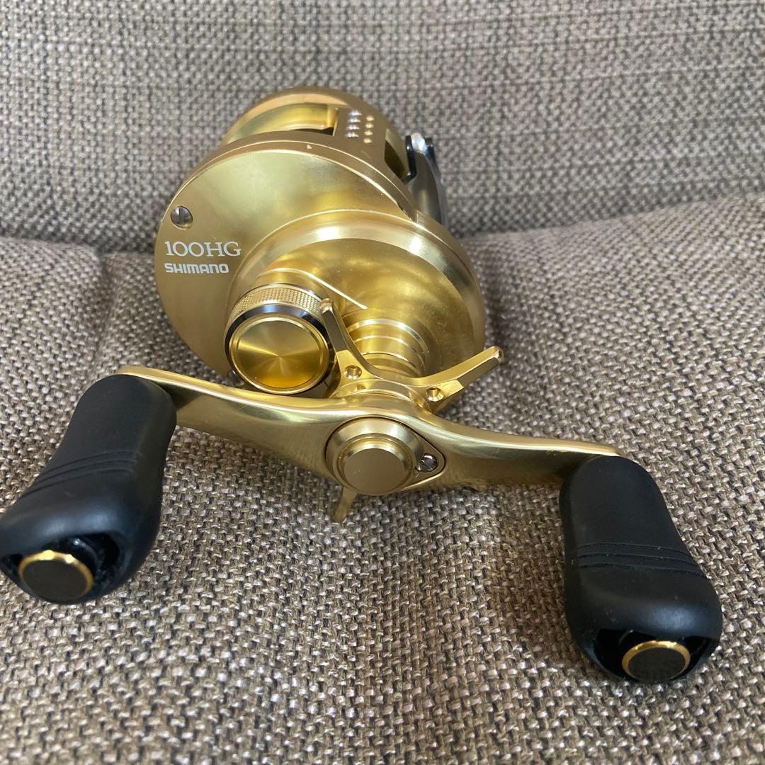 飾ったのみ　未使用SHIMANO CALCUTTA CONQUEST 100HG