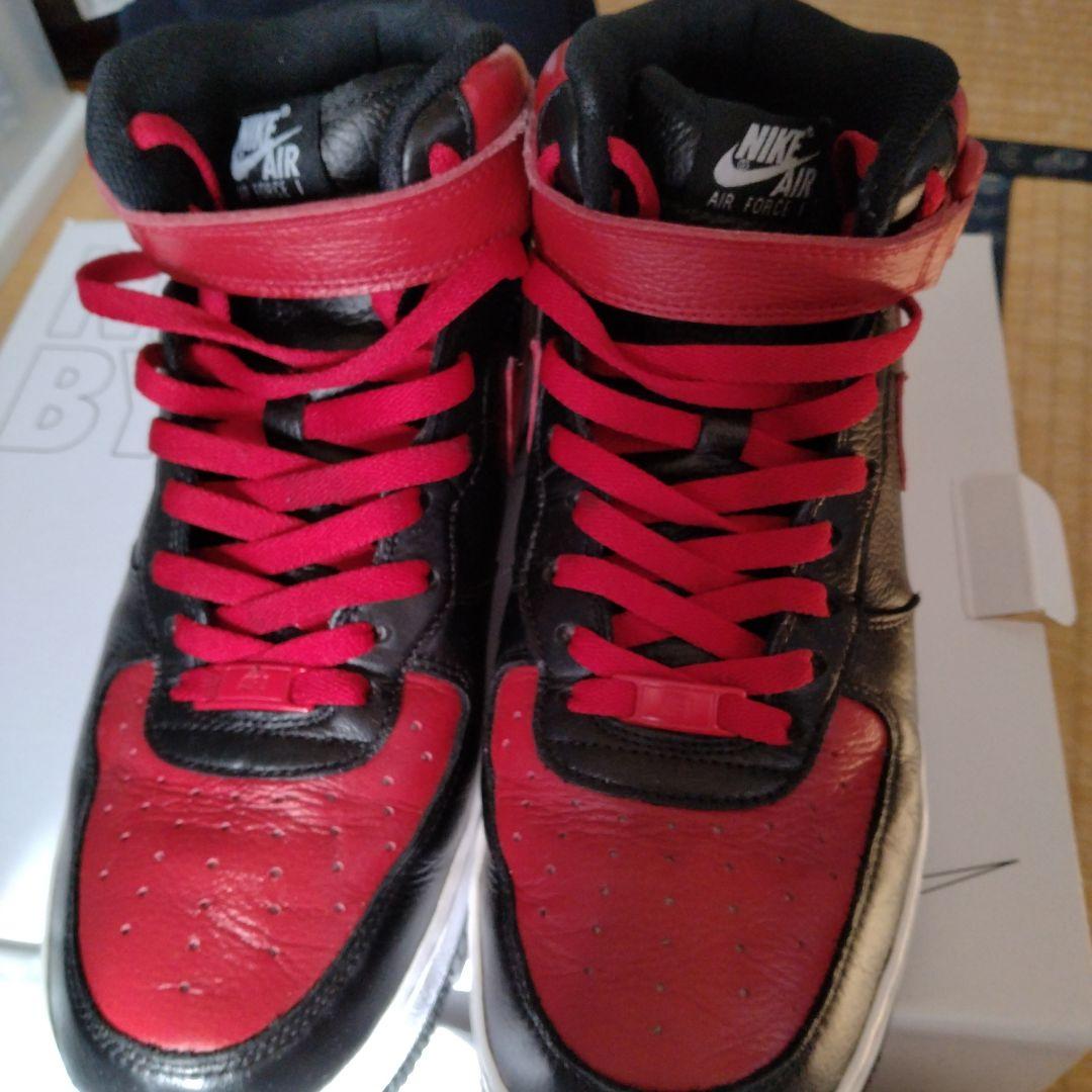 Nike By You Air Force 1 ハイカット ブラック/レッド