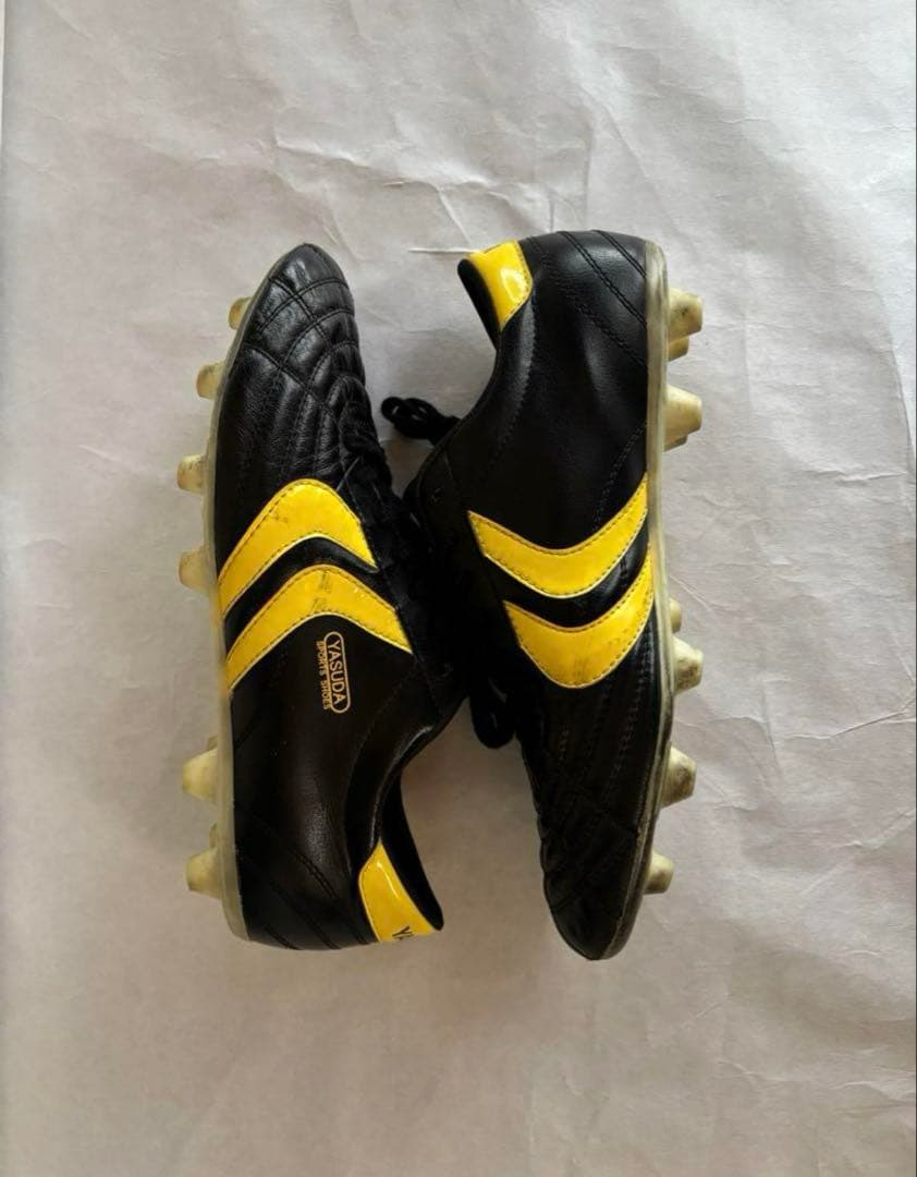 ヤスダ　サッカースパイク　27cm