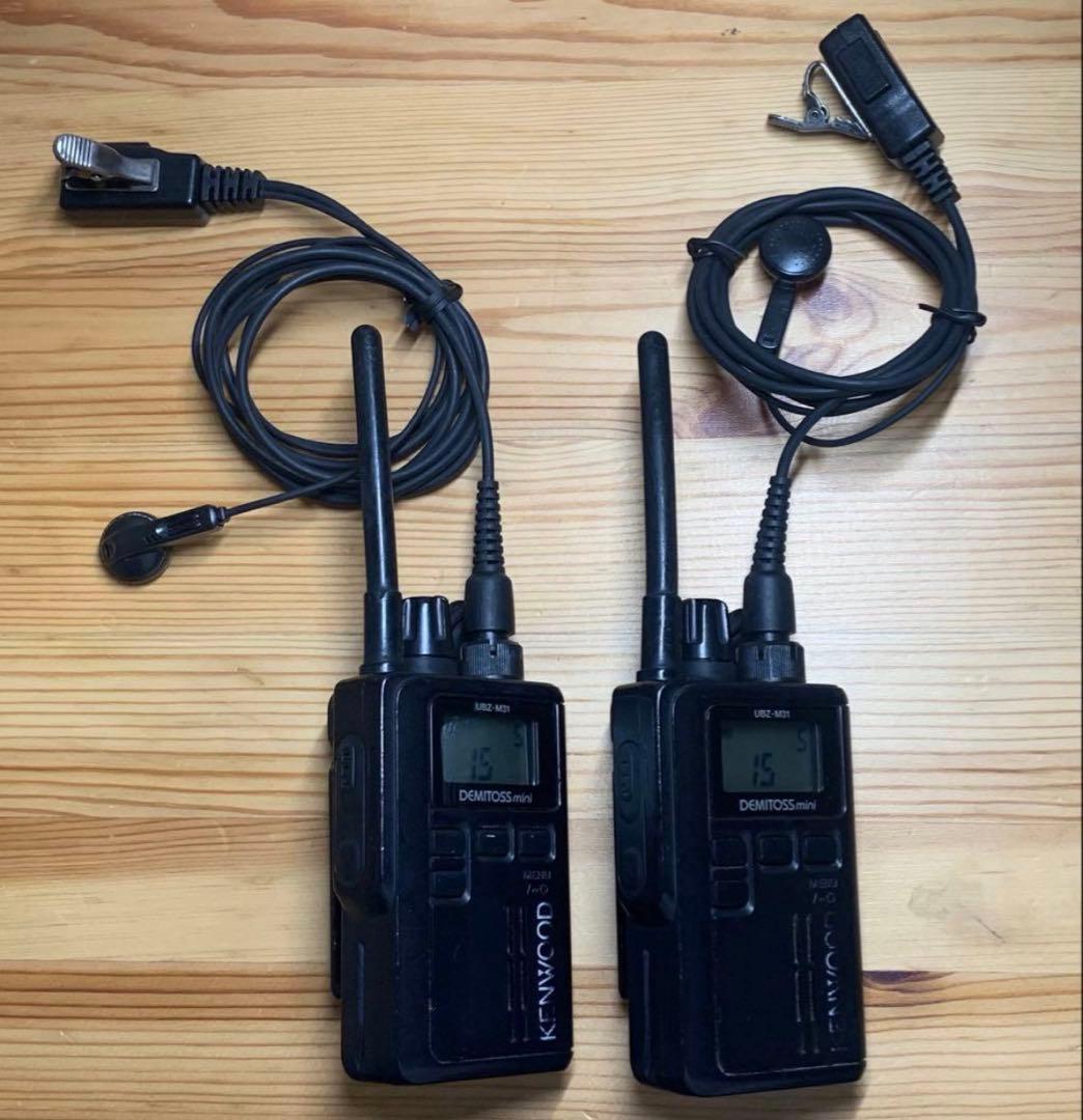 UBZ-M31 KENWOODトランシーバー　4台セット タイピンマイク付き