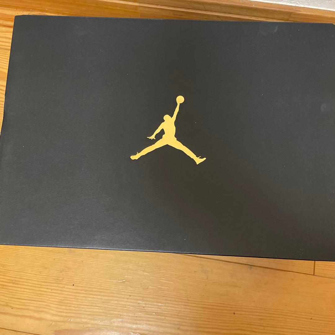 Nike GS Air Jordan 1 Mid ハイパーロイヤル