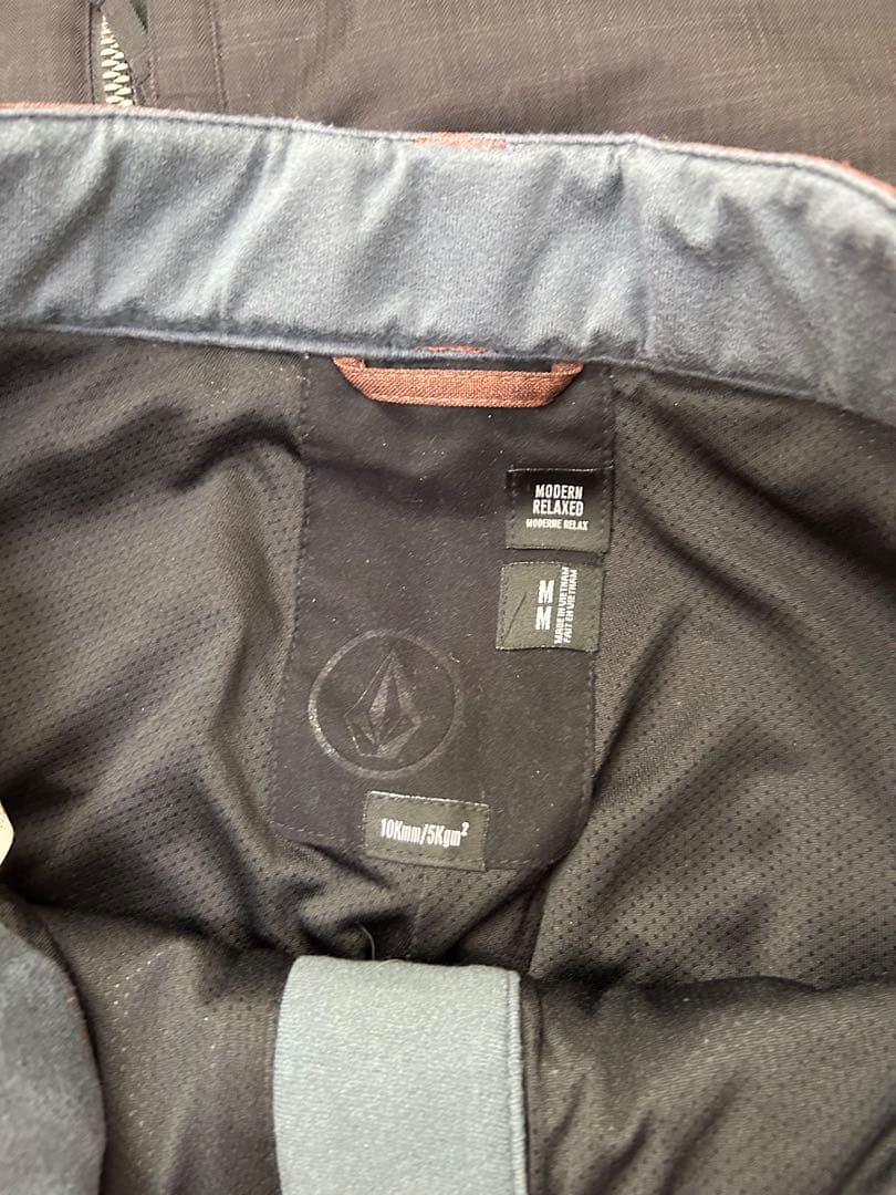 【美品】VOLCOM ボルコム スノボウェア 上下セット Mサイズ 黒/茶