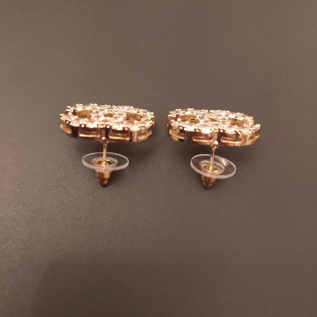CHANEL クリスタルロゴスタッドピアス