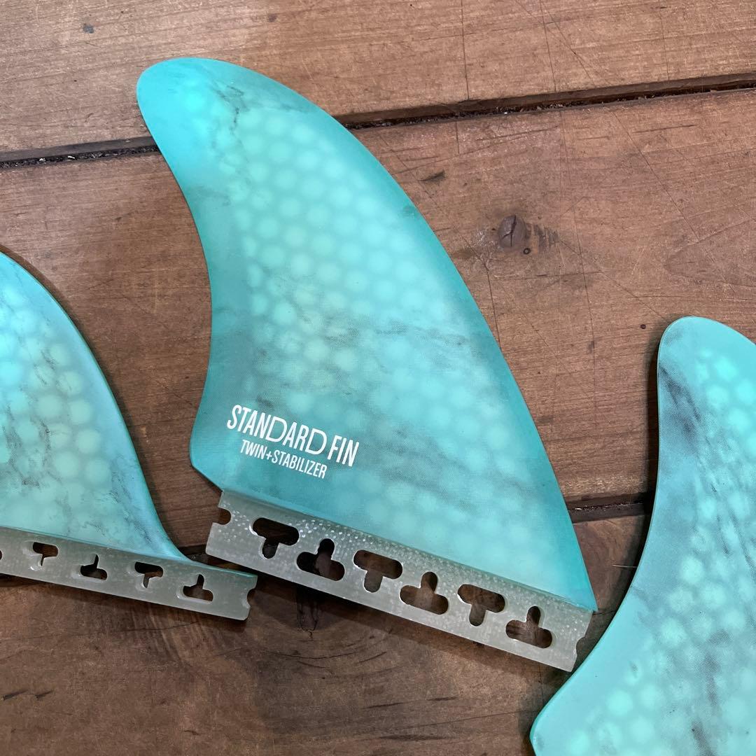 TOOLS フィン　新品　箱なし　スタンダード　ツインスタビ