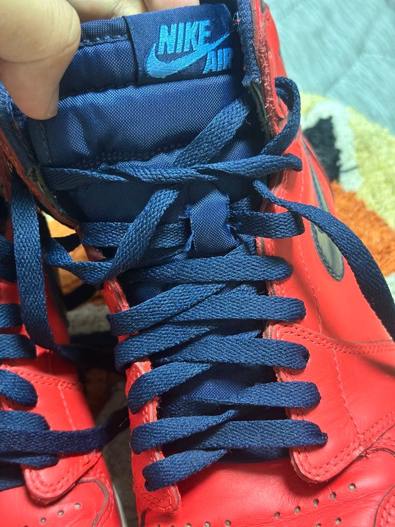 Air Jordan レッド ハイカットシューズ