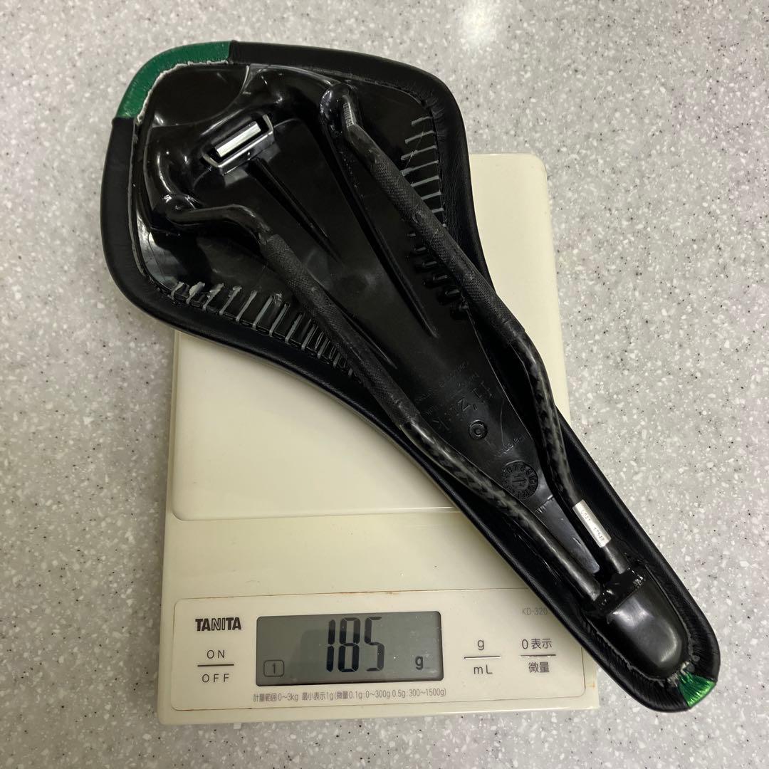 fizik ARIONE CX カーボンレールサドル