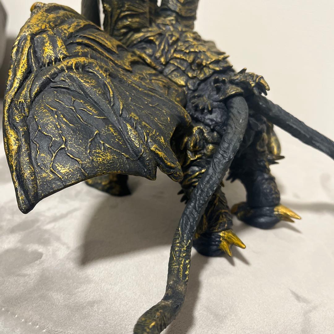 【タグ付き極美品】 カイザーギドラ ムービーモンスター シリーズ ゴジラ ソフビ
