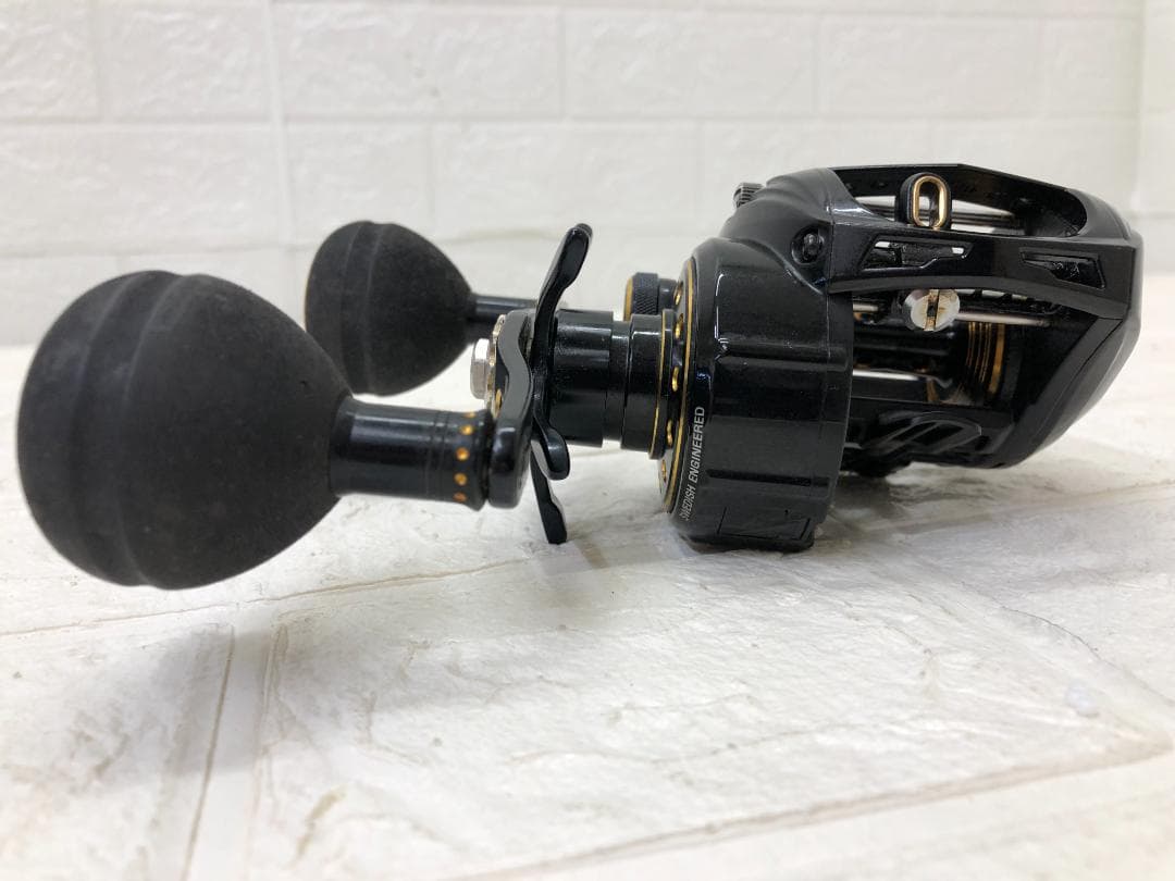 AbuGarcia レボ ビッグシューター WM50 右ハンドル