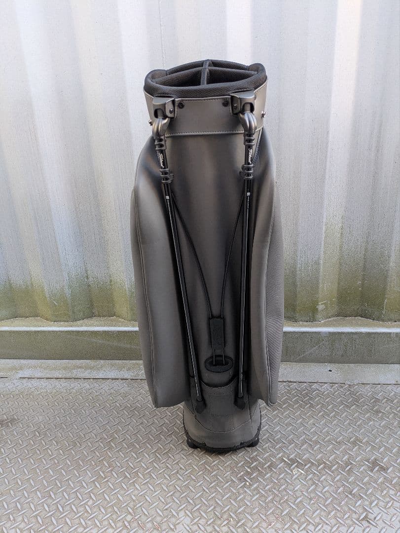 Titleist グレー キャディバッグ