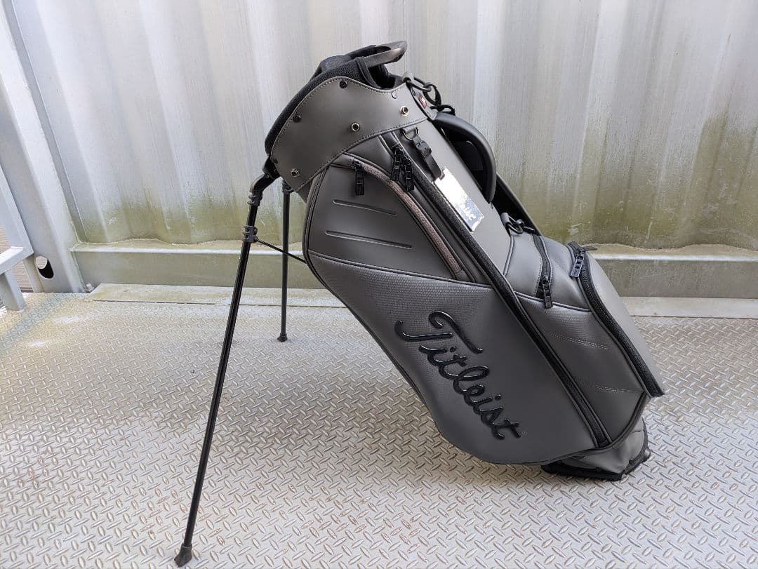 Titleist グレー キャディバッグ
