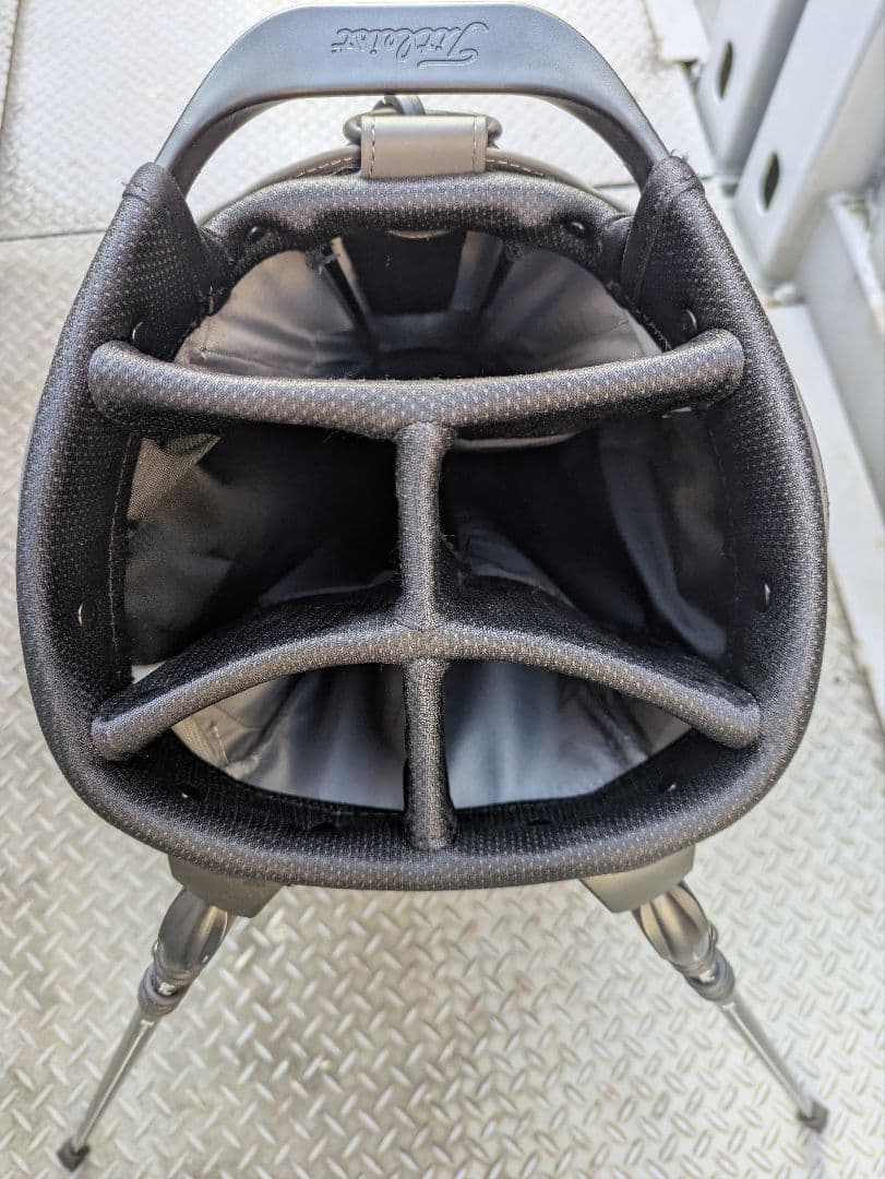 Titleist グレー キャディバッグ