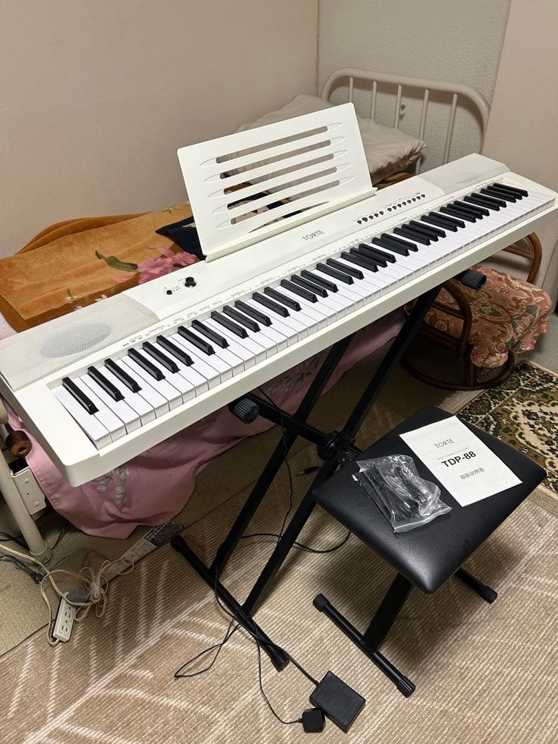 美品 付属品多数　TORTE トルテ　電子ピアノTDP-88 スタンド 椅子付属