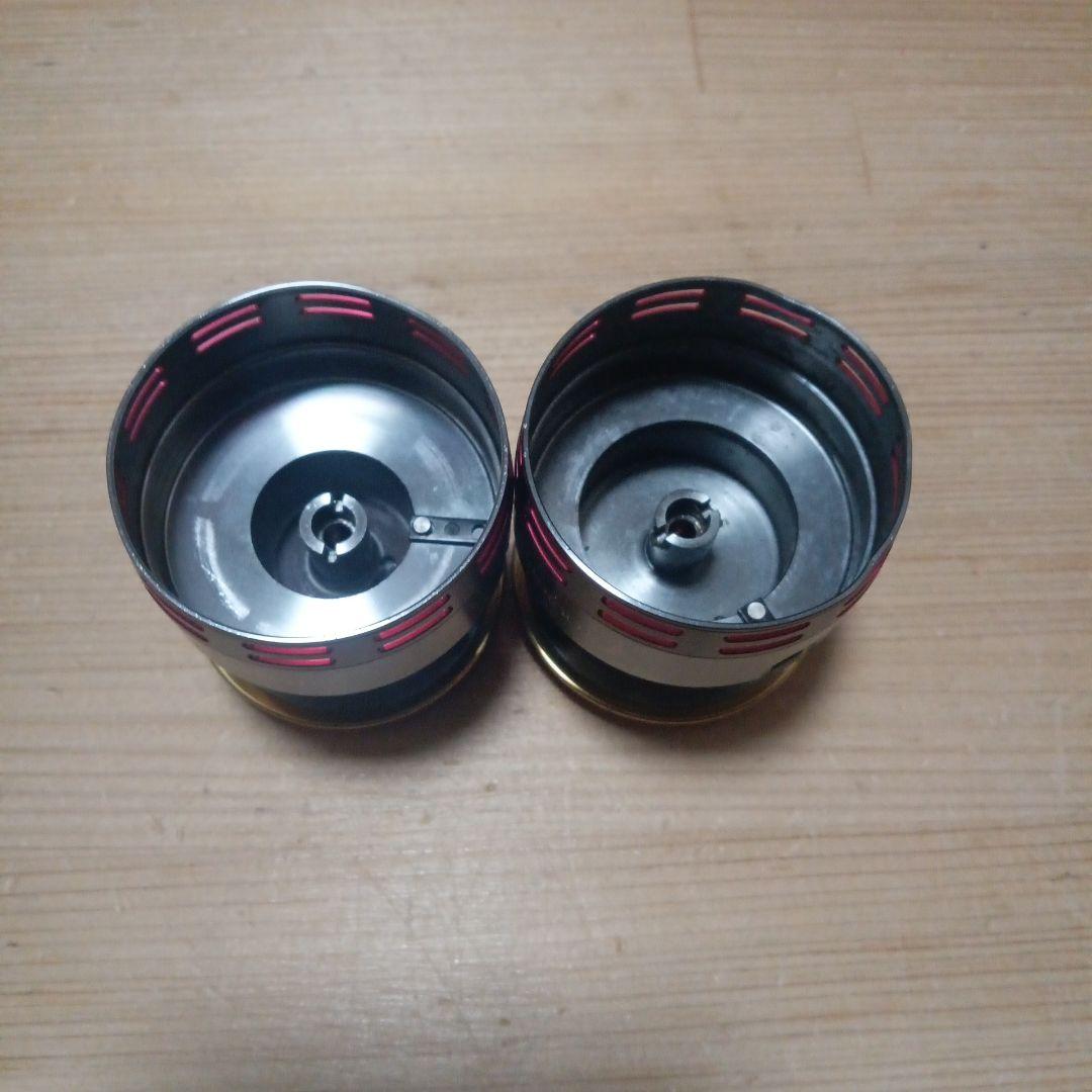 人気ブランド　ダイワ　トーナメント　レバーブレーキリール　スプール　2点