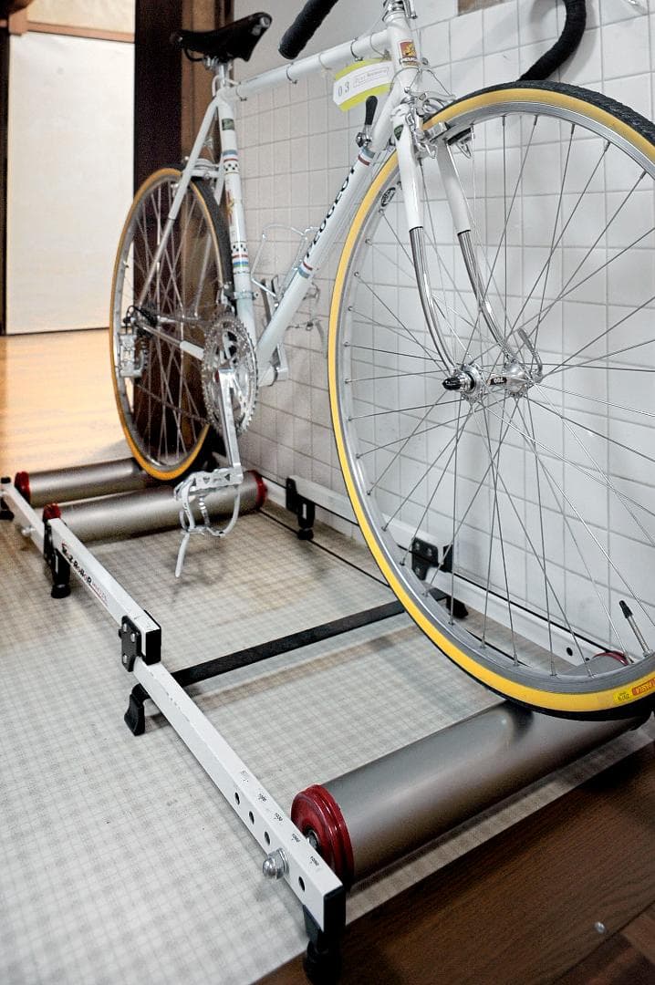 ★室内用・自転車走行型トレーニングローラー台　伸縮可　♪