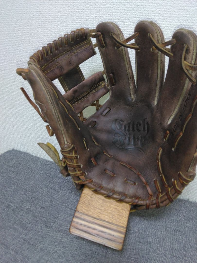 ファイヤーズ軟式内野グラブ