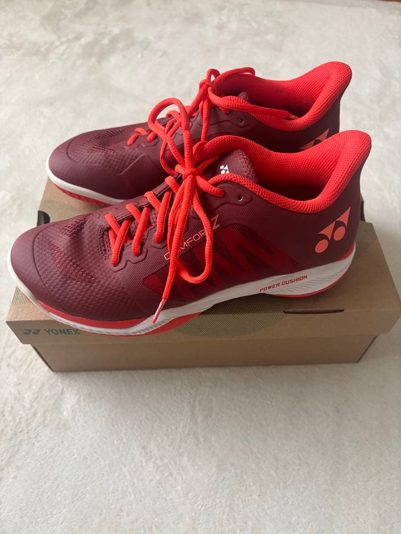 YONEX COMFORT Z バドミントンシューズ レッド26.5cm