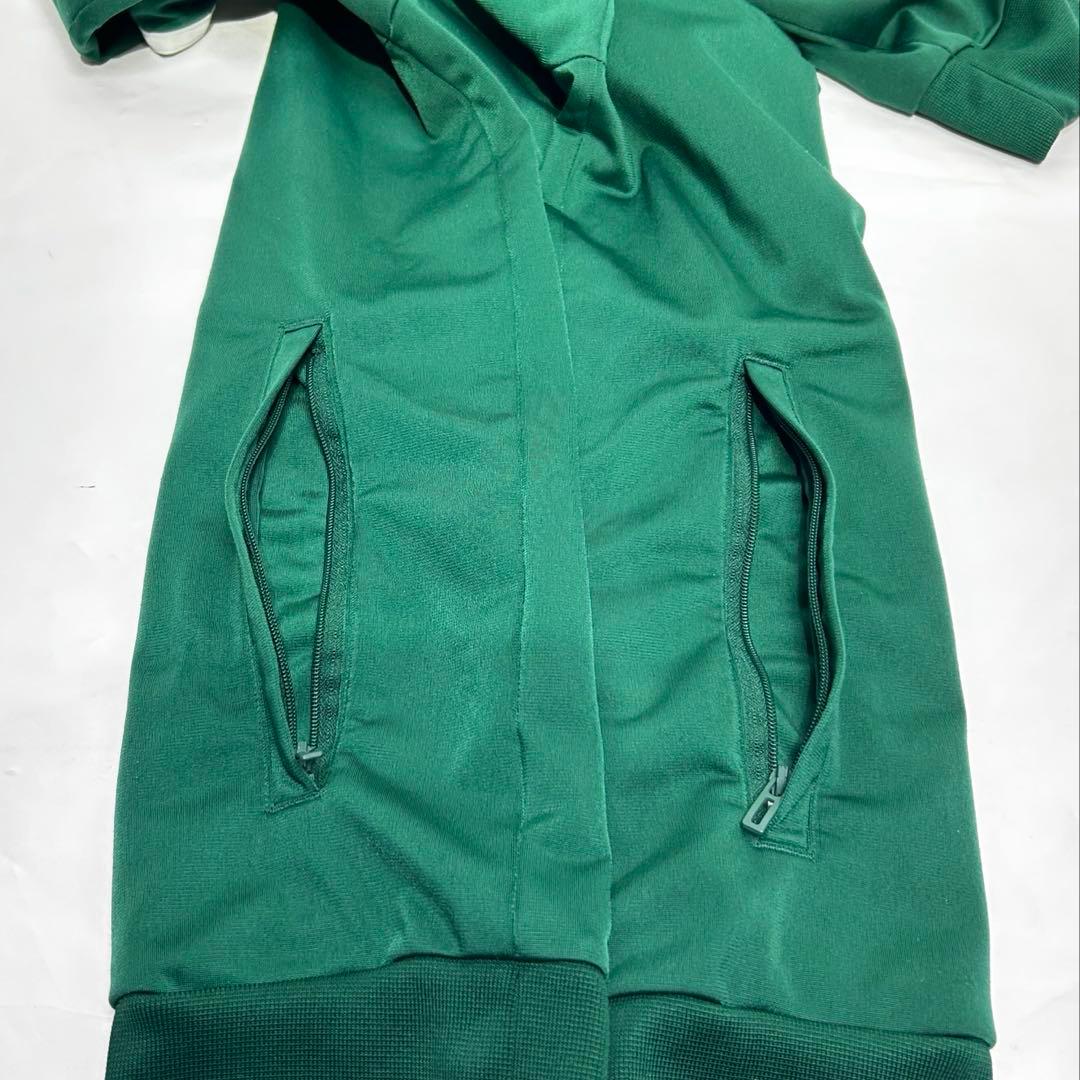 adidas フルジップトラックジャケット 緑色に白３本ライン Oサイズ