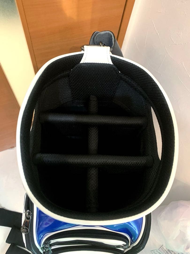 完売　美品　ブリヂストン　ツアーB XS キャディバッグ　3点式プロ　ヘッドカバ