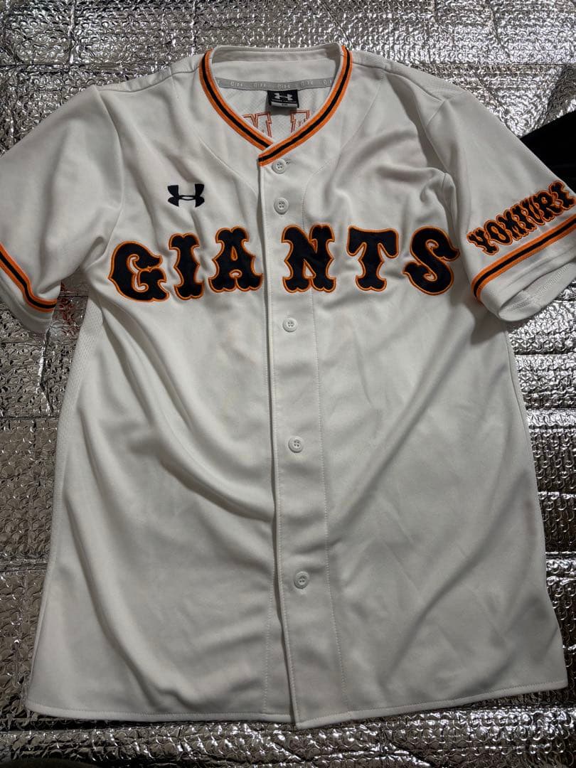 巨人 読売ジャイアンツ 坂本勇人 ユニフォーム アンダーアーマー S