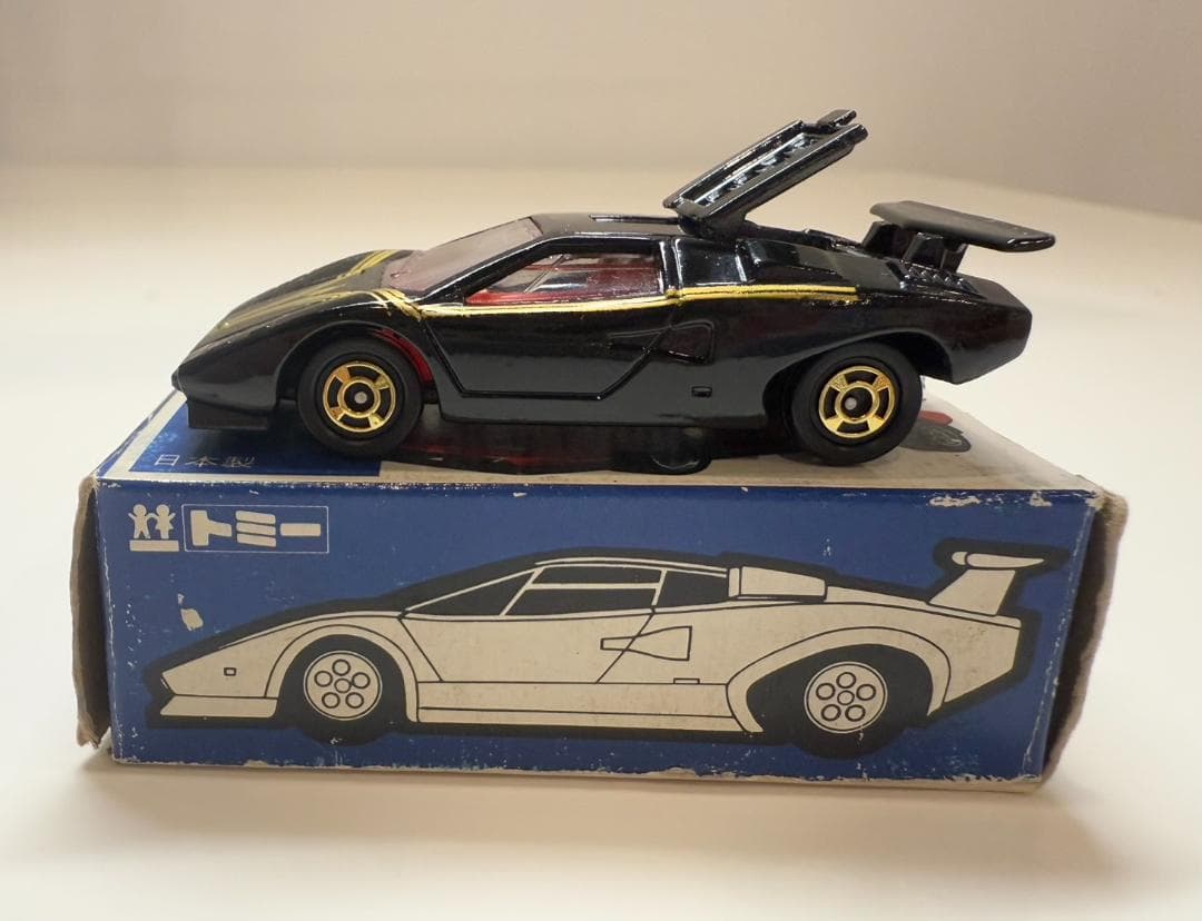 トミカ ランボルギーニ カウンタック LP500S 日本製 青箱 外国車シリーズ
