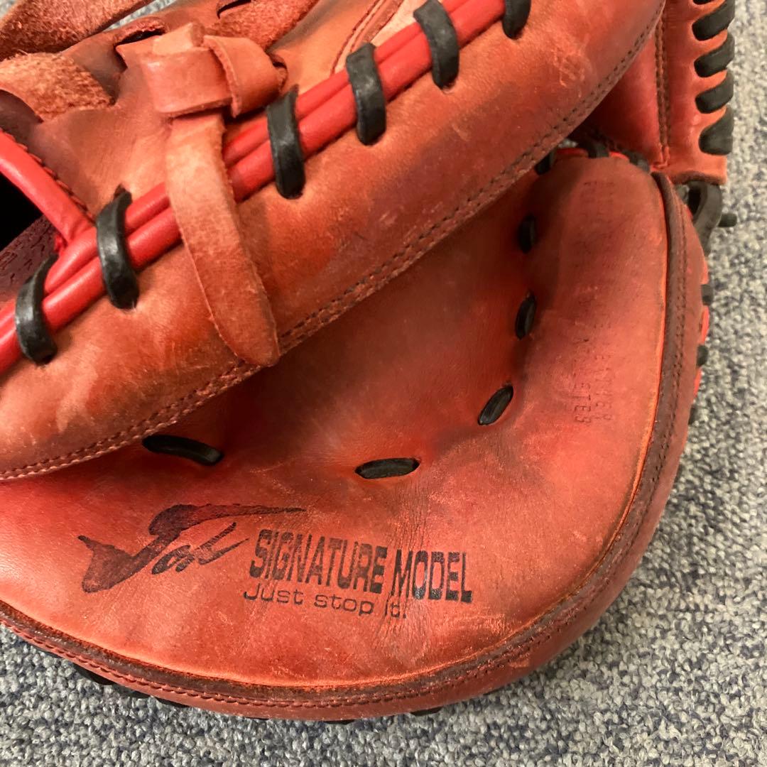 Nike Signature Model 軟式グローブ レッド