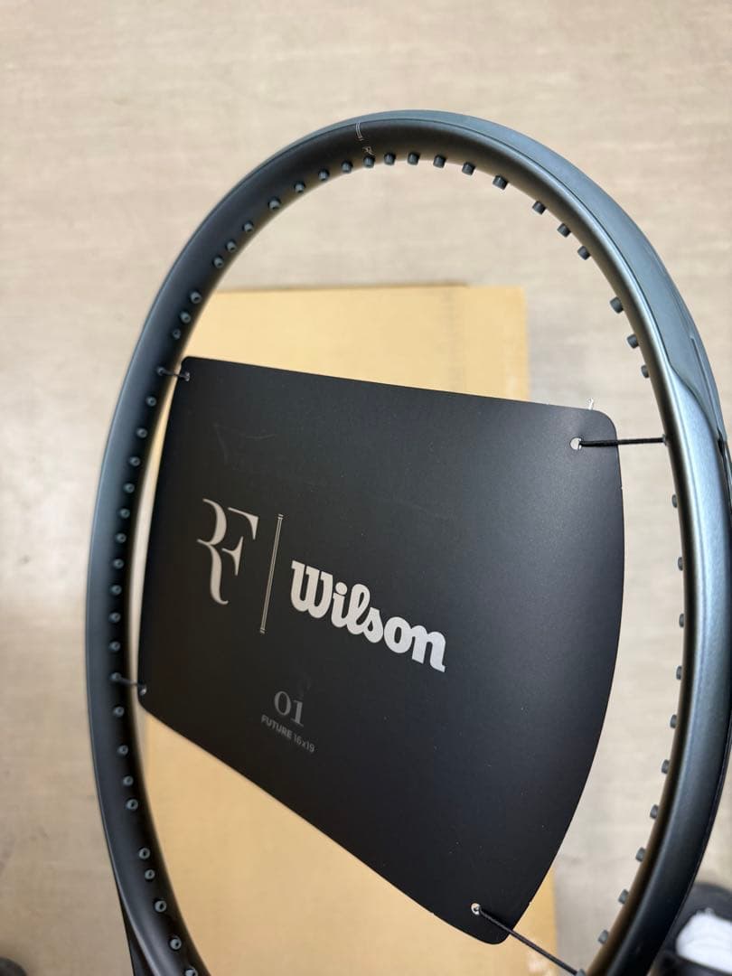 Wilson RF O1 Future 16x19 テニスラケット