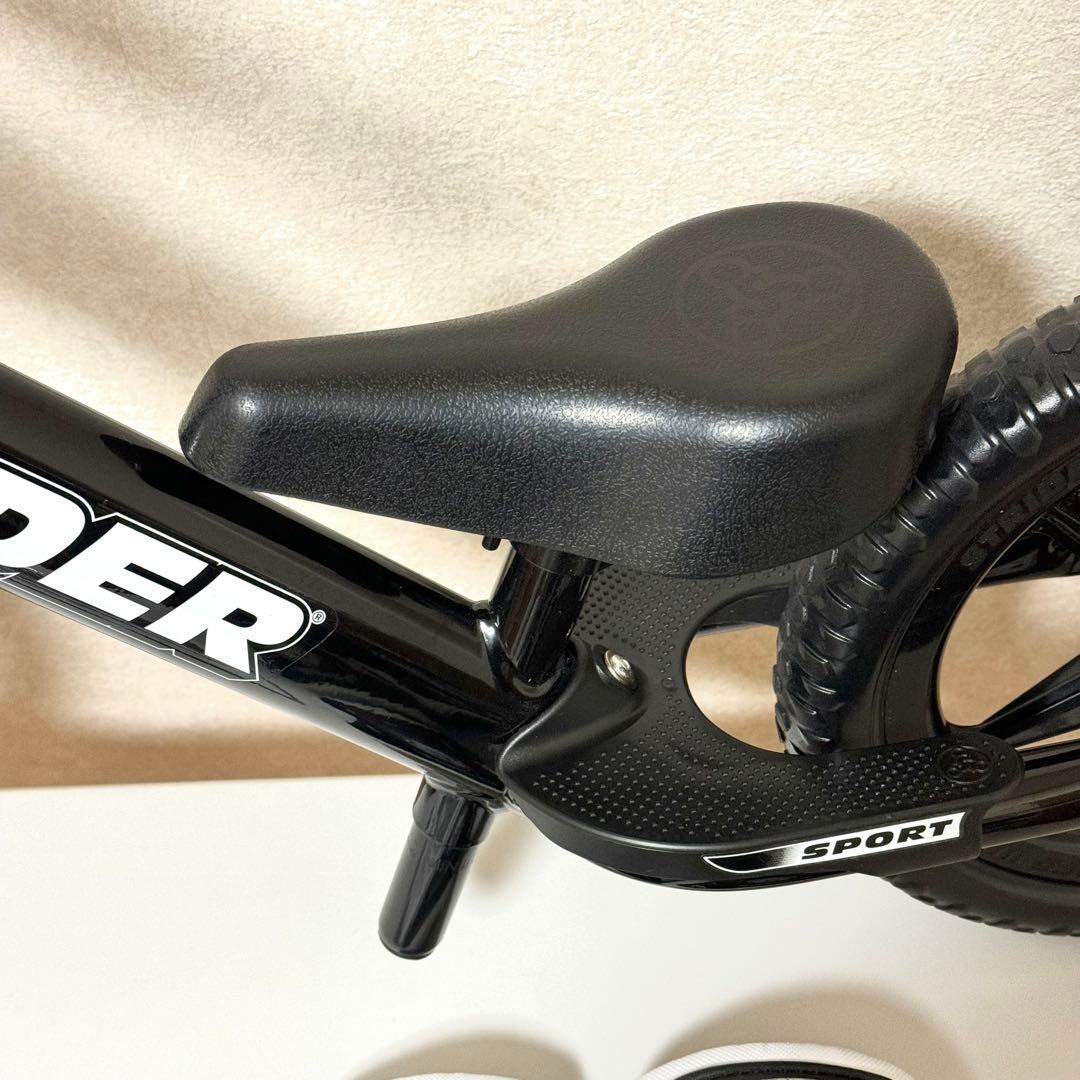 美品✨ ストライダー スポーツ 12インチ キックバイク ブラック プロテクター