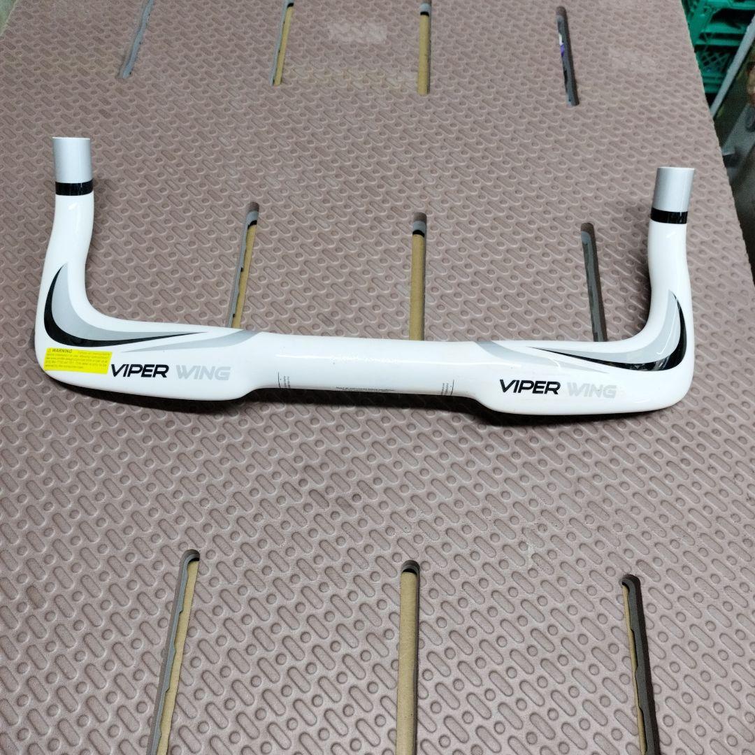 プロファイルデザイン　VIPER WINGカーボンブルホーンバーホワイト