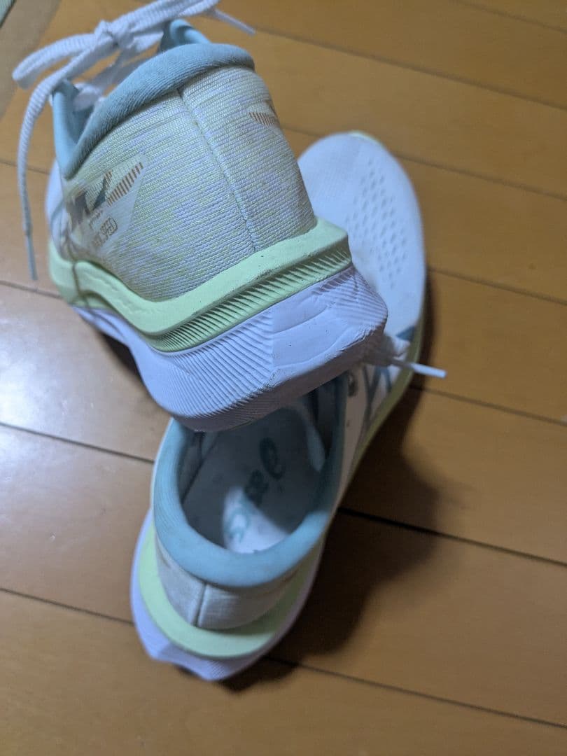 ASICSマジックスピード4　24ｃｍ