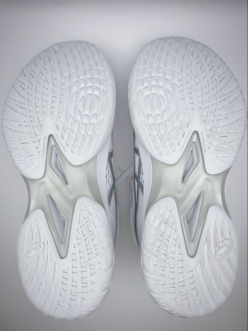 【極美品】asics ゲルフープV15 narrowホワイト 26.0㎝